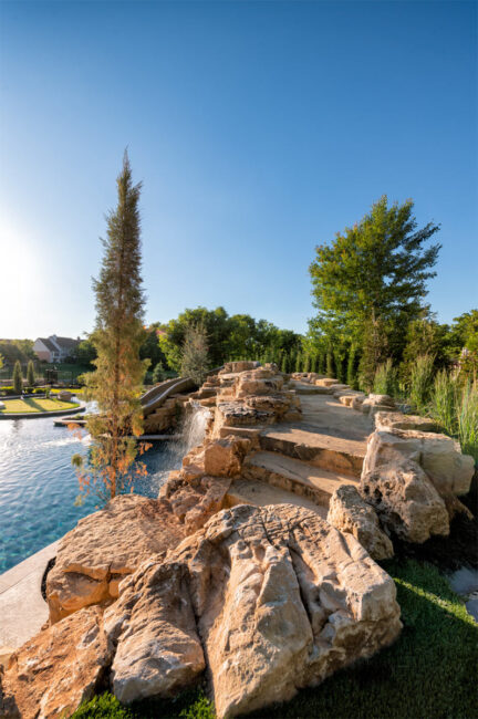 pool-stairs-to-slide