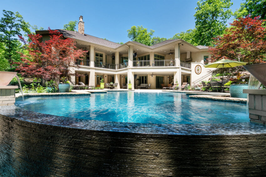 roofline-house-mimics-pool