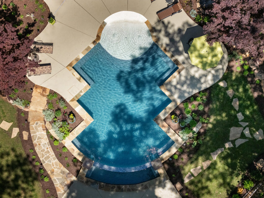 seashell-shaped-pool-aerial3