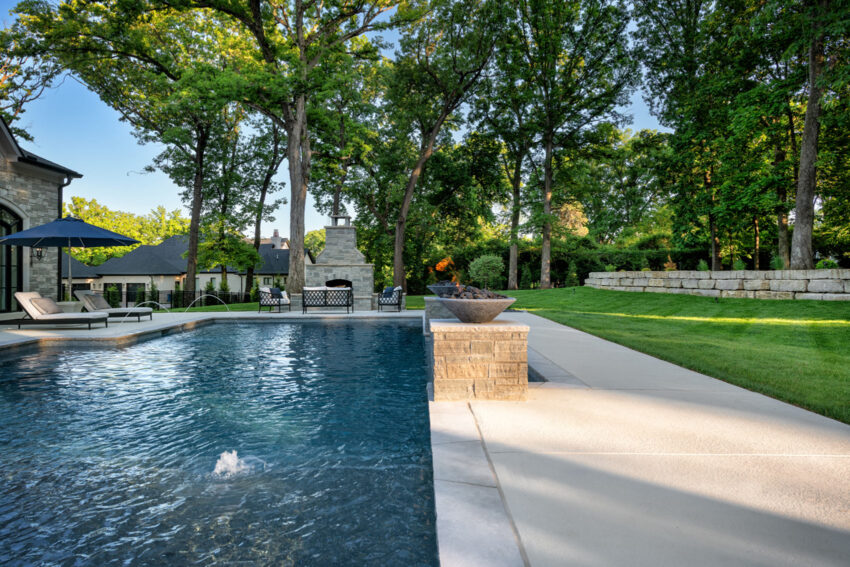 pool-fire-bowls-closeup