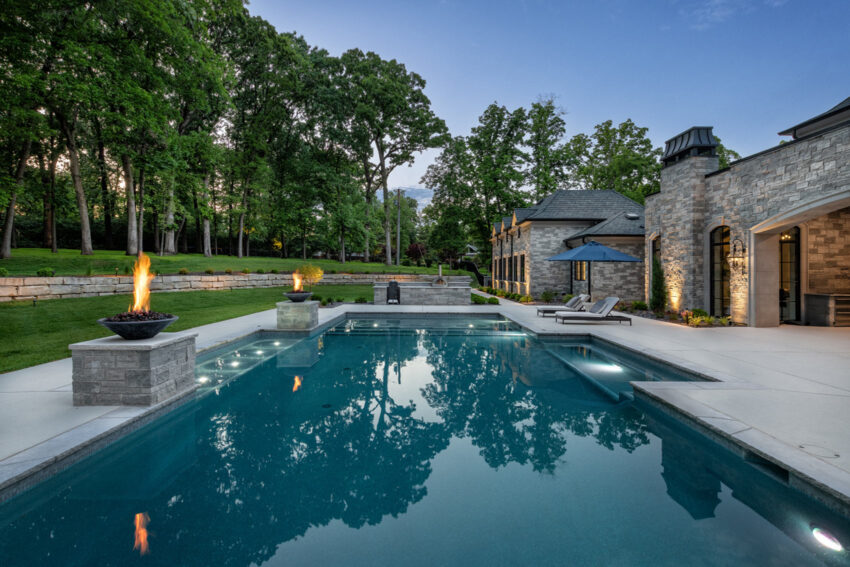 pool-fire-lights-dusk2